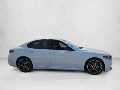 2023 Alfa Romeo Giulia Veloce RWD