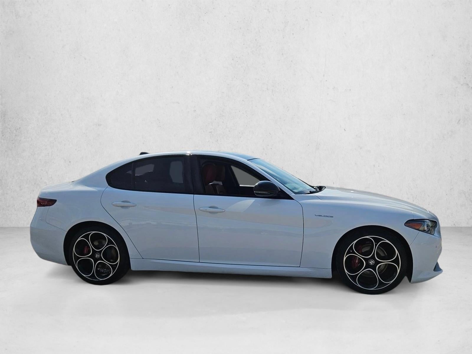 2023 Alfa Romeo Giulia Veloce RWD