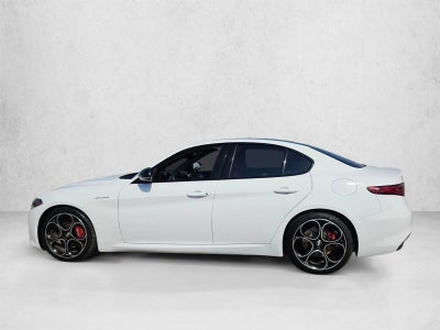 2023 Alfa Romeo Giulia Veloce RWD